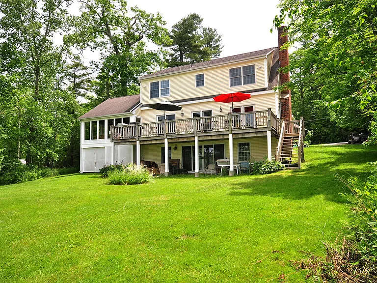 72 Sandy Beach Rd — Photo 31