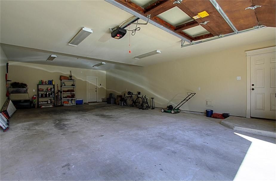 1st image of 1029 Herkimer St #A