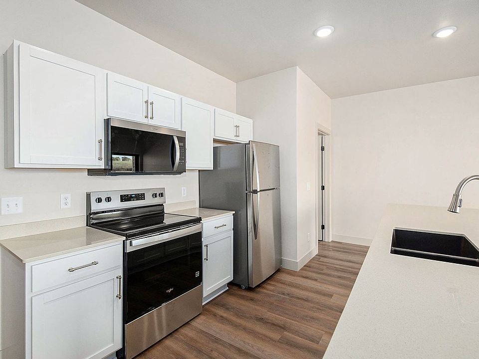 1st image of 5631-5735 E Revere Dr #5715-302