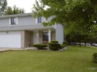 803 Sundown Rd, South Elgin, IL 60177