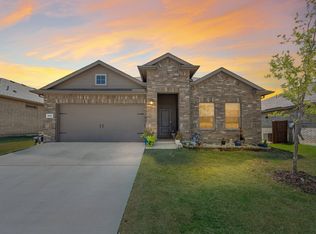 129 Hollytree Ln, Boyd, TX 76023