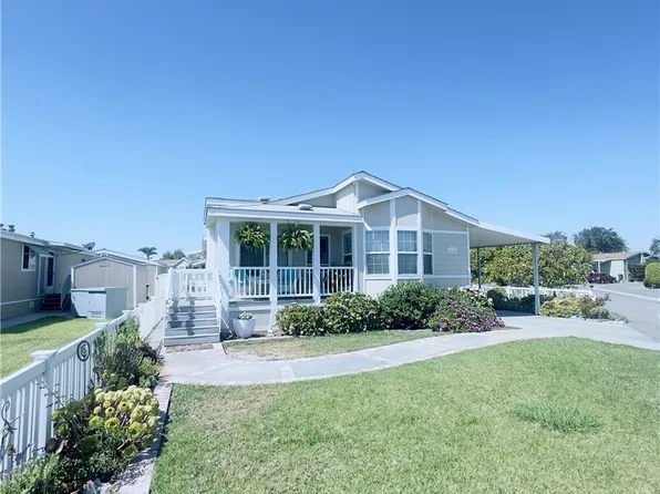 11 Pine Via, Anaheim, CA 92801