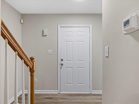 5th image of 106 Piccadilly Ct