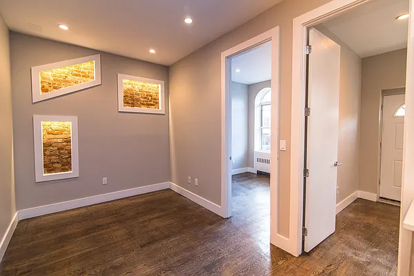 Rented by Nooklyn NYC LLC | media 11