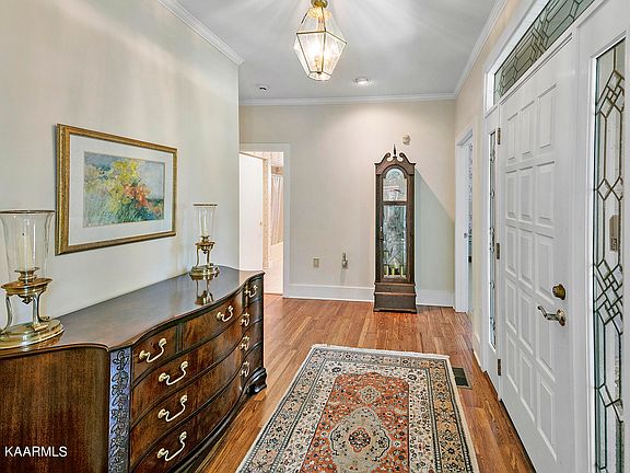 5th image of 133 Saint Andrews Dr
