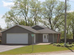610 5th St NW, Waukon, IA 52172