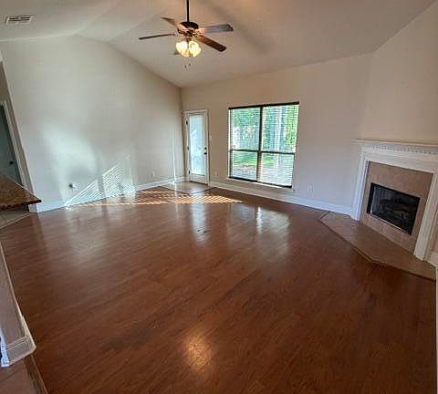 3rd image of 207 Arsenal Dr