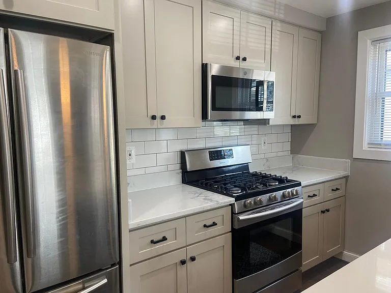 110-5 E Reed Ave — Photo 9