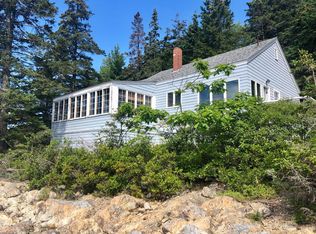 10 Island Vw, Harborside, ME 04642