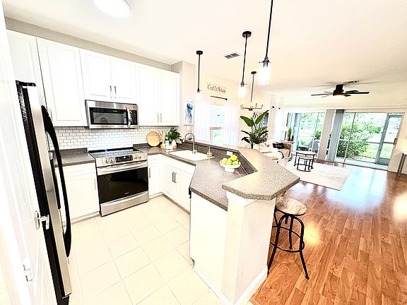5th image of 1380 Weeping Willow Ct #1380