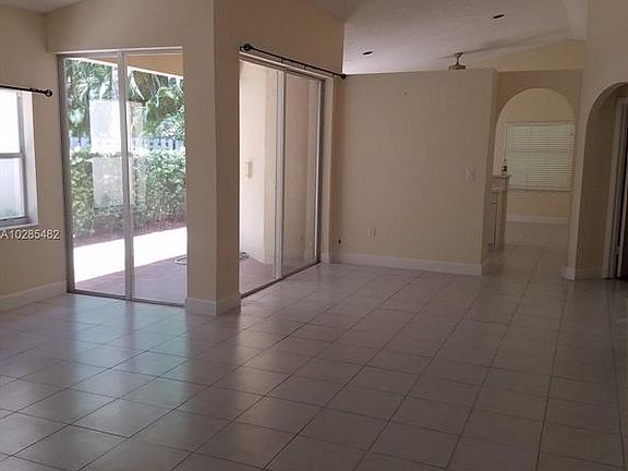 5th image of 5192 NW 112th Pl