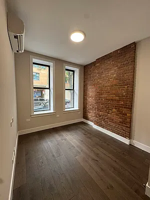 Bedroom, photo 1