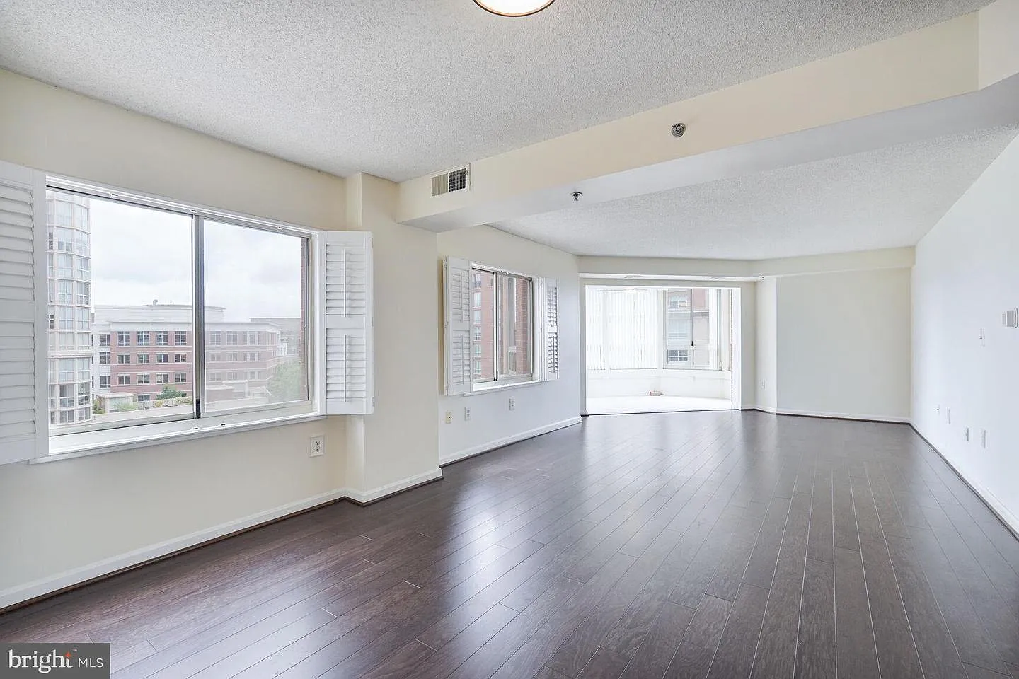 2151 Jamieson Ave Unit 809 photo 1