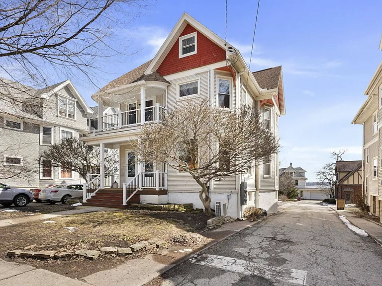 941 Spaight St — Photo 2