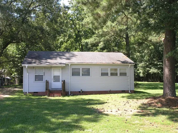 312 Pine St, Rich Square, NC 27869