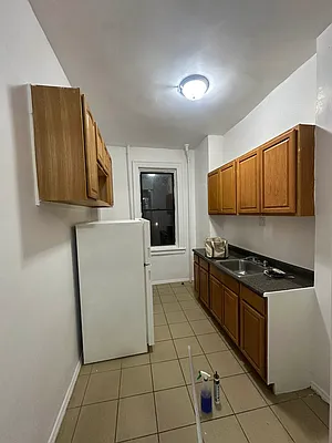 Rented by R New York | media 24