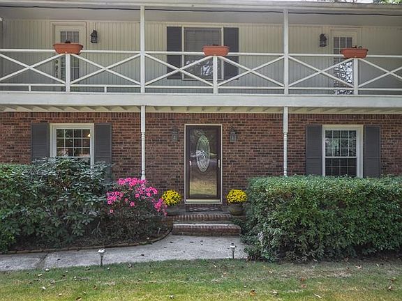 3rd image of 754 Smithstone Ct SE