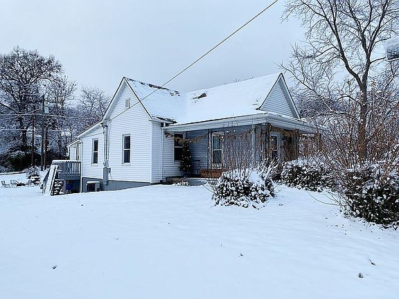 4th image of 403 E Anderson Ave