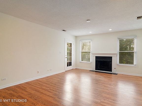2nd image of 28 W Fern Ct Unit 110