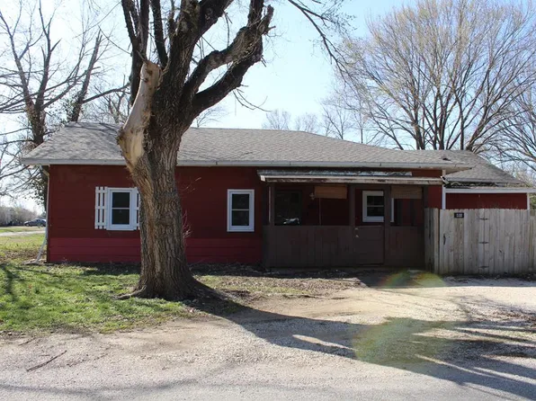 530 N Main St, Gas, KS 66742