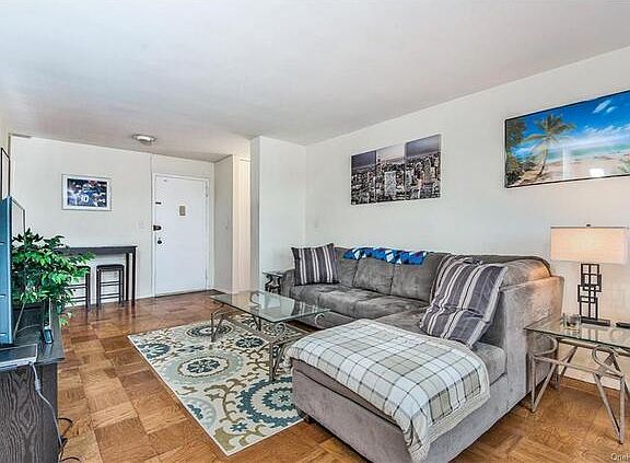 5th image of 30 Lake St APT 11