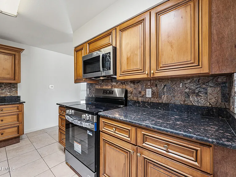 12422 N Cherry Hills Dr E — Photo 11