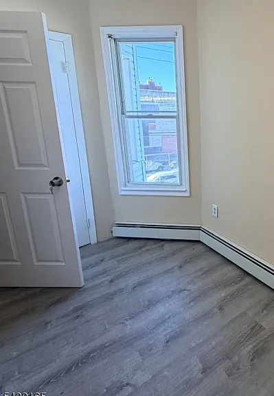 207 Sussex Ave #4 — Photo 6