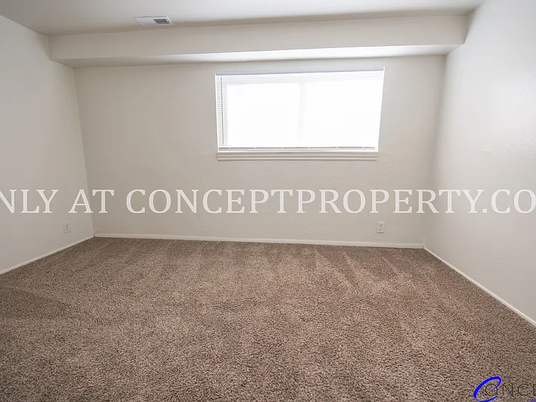 6660 S 1300 W — Photo 28