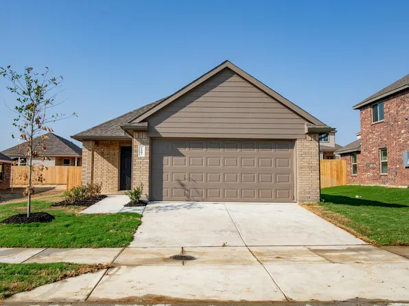 1403 Starling Ln, Ennis, TX 75119