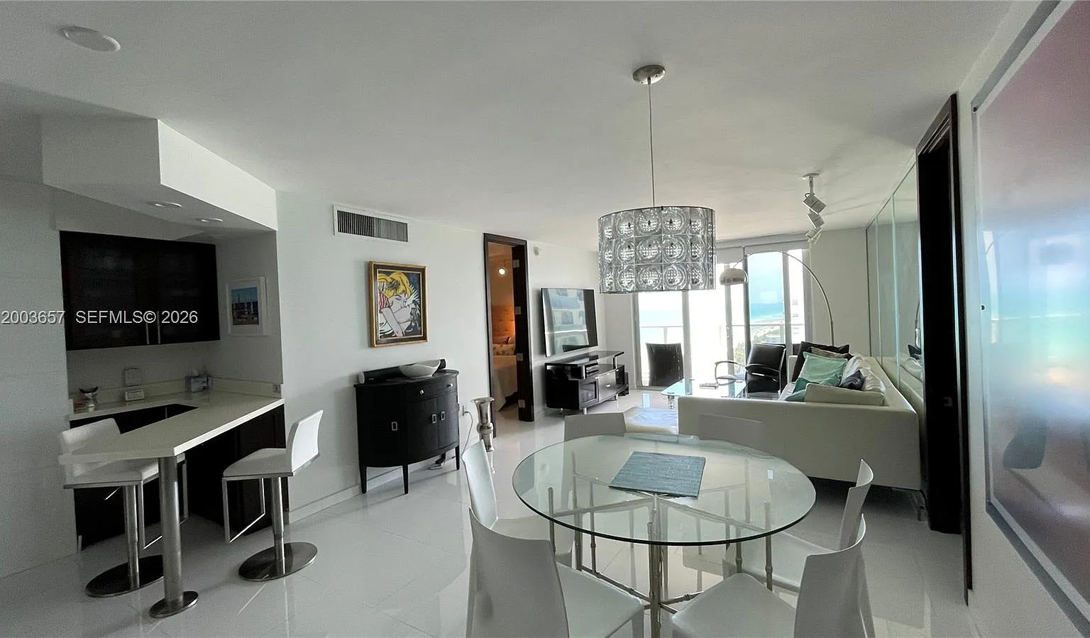 Arlen Beach Condo — Photo 3