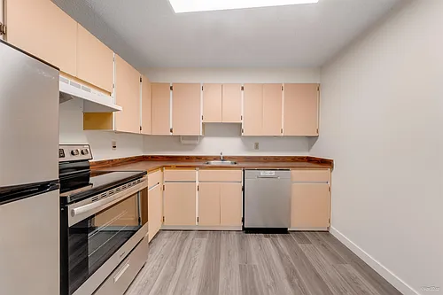 6611 Minoru Blvd Photo 1