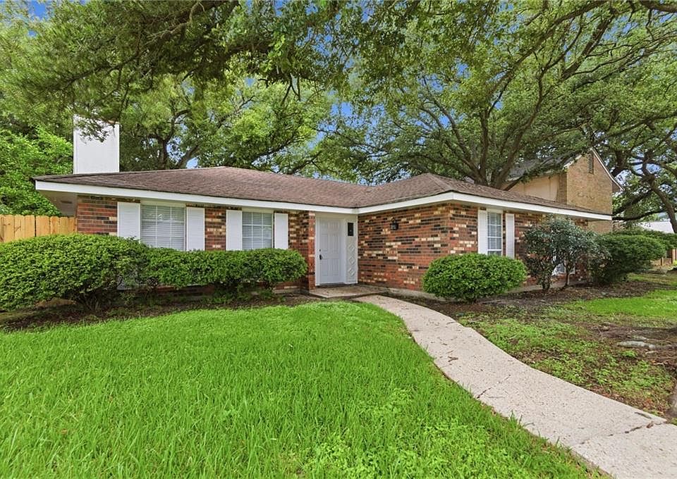 1st image of 7920 Branch Dr