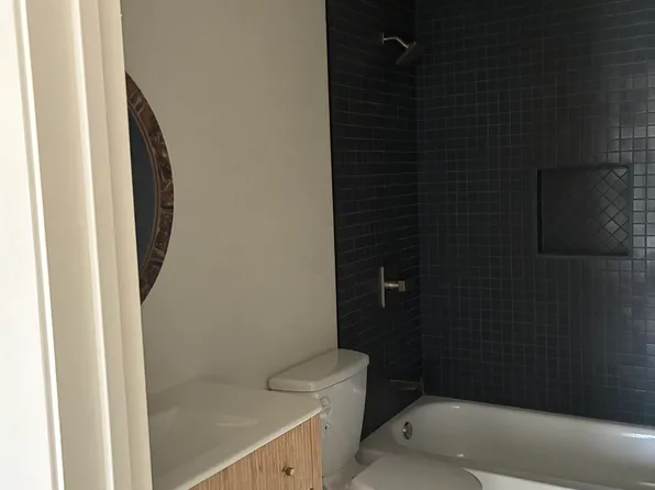 2101 Mistletoe Ave, Fort Worth, TX 76110