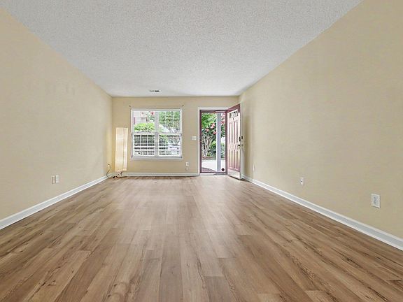 2nd image of 62 Portrait Ln