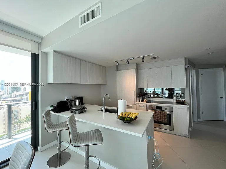 501 NE 31st St #1206 — Photo 15
