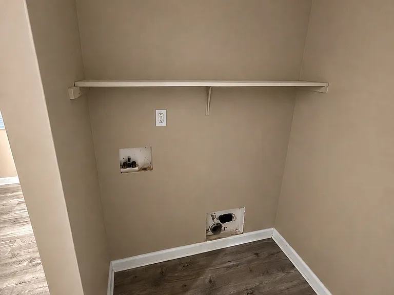 1120 Putnam St #1 — Photo 15