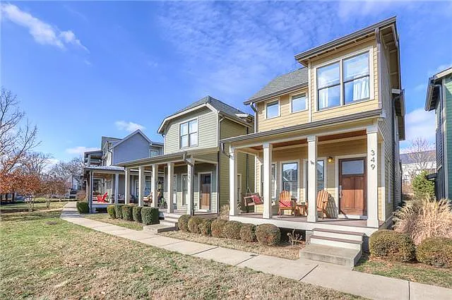 349 Sylvan Park Ln — Photo 2