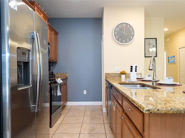 4908 Clock Tower Dr — Photo 28