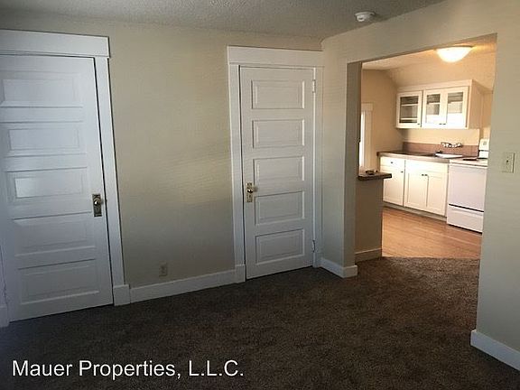 5th image of 820 1/2 S Lincoln Pl
