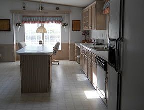 5th image of 404 Cinnamon Cir