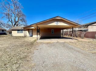 118 E Walnut Ave, Woodward, OK 73801