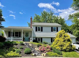 244 Birchwood Ln, Lititz, PA 17543