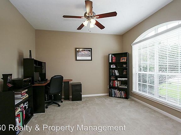 5th image of 10002 Lynnrose Springs Dr