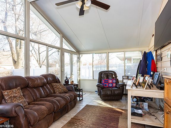 Sun/Florida Room Heated