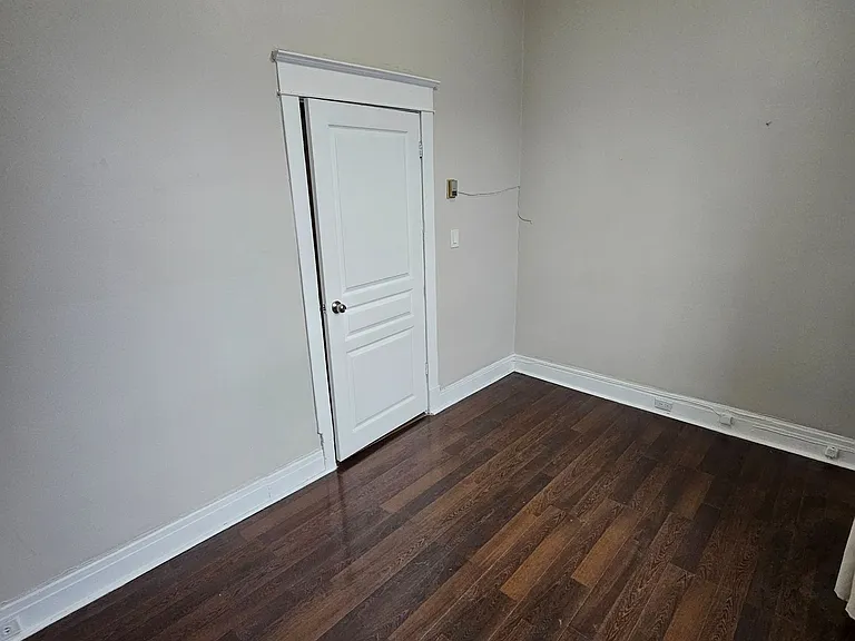 733 Pape Ave #A — Photo 19