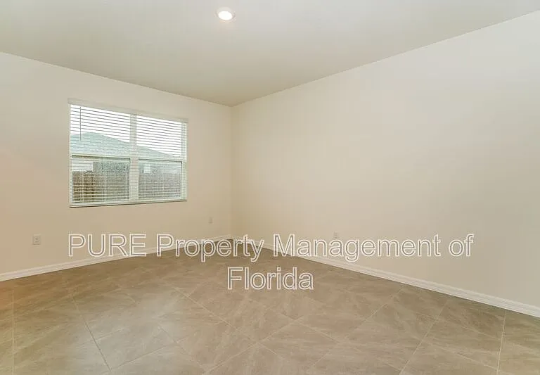 4122 NW 48th Terrace Rd — Photo 21