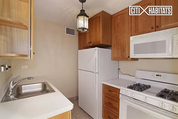 Sold by Citi Habitats | media 21