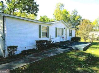 209 Lakeshore Dr N, Ivey, GA 31031