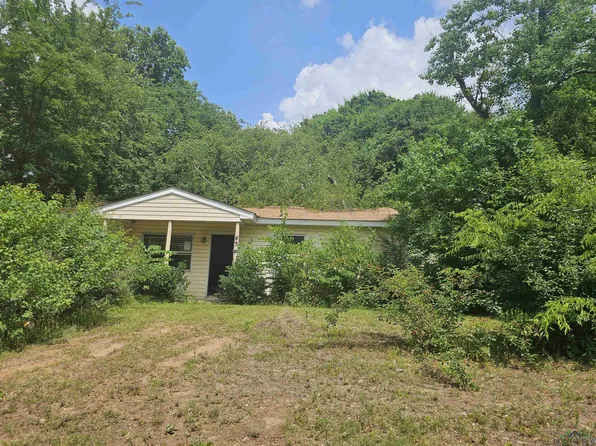 456 Bowie St, Lone Star, TX 75668