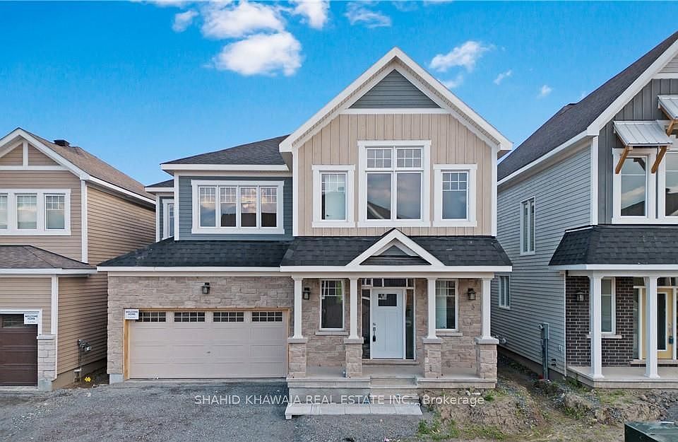1st image of 93 Hackamore Cres